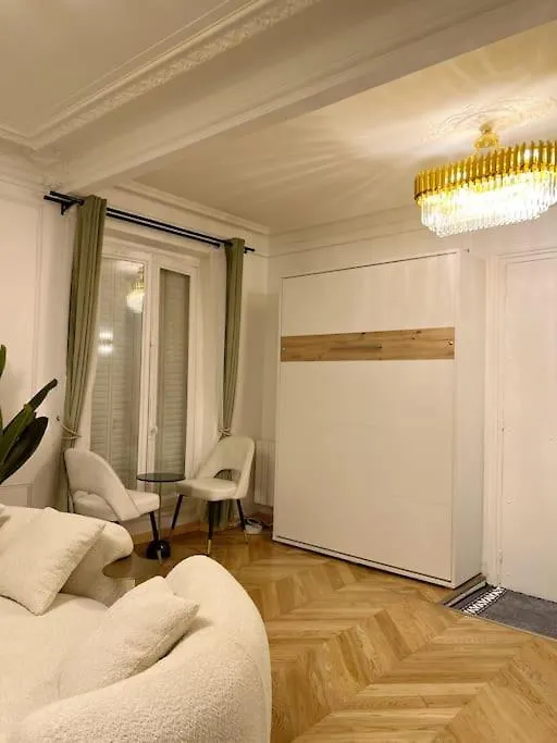 Apartment Appartement De Luxe Juste A Cote Des Champs-Elysees Paris