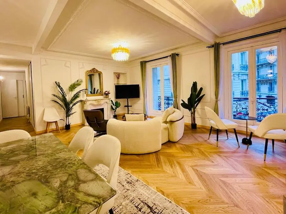 Appartement De Luxe Juste A Cote Des Champs-Elysees Paris