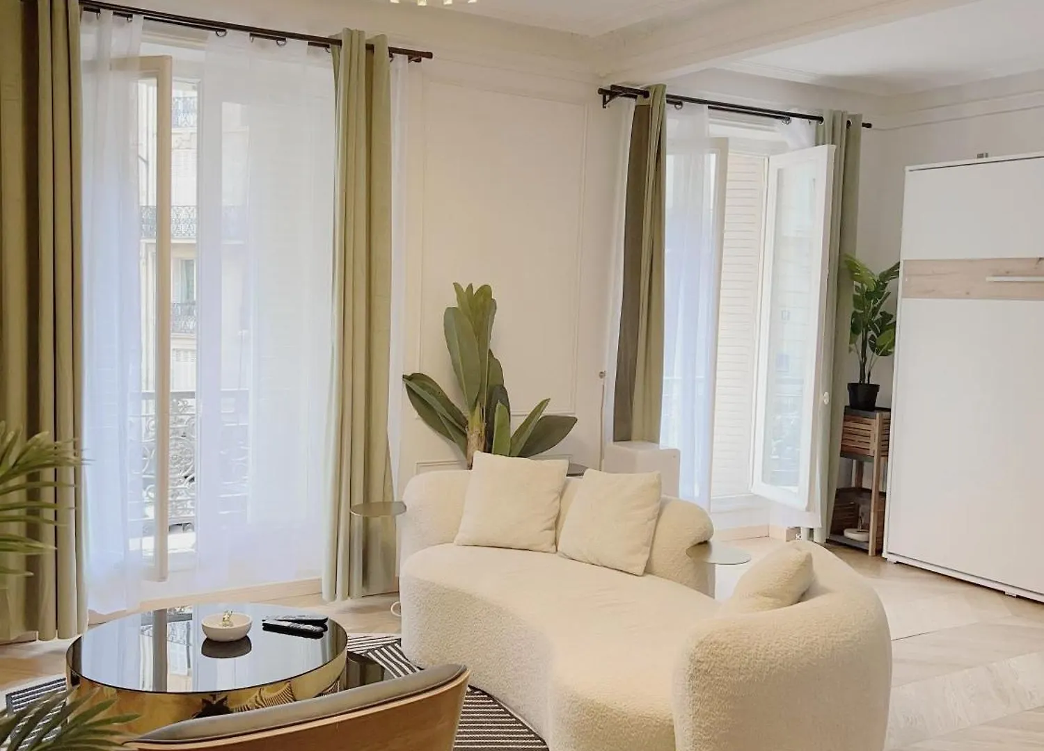 Apartment Appartement De Luxe Juste A Cote Des Champs-Elysees Paris France